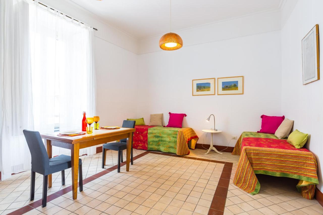 Lopez 20 A Big Family Apartment By Napoliapartments Dış mekan fotoğraf