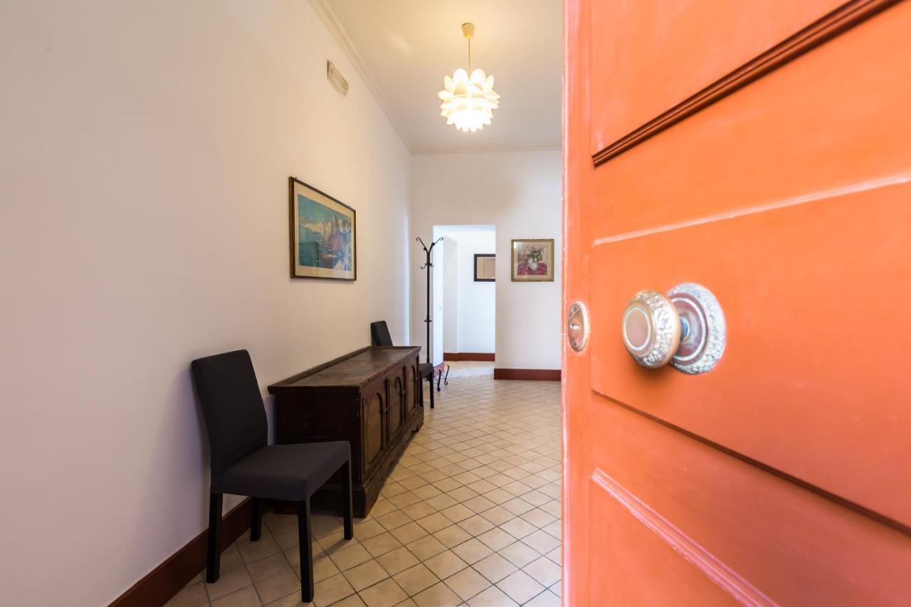 Lopez 20 A Big Family Apartment By Napoliapartments Dış mekan fotoğraf